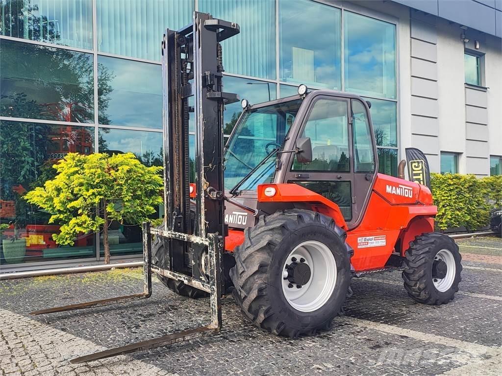 Manitou M26-4 Maastotrukit