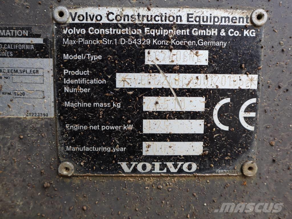 Volvo EC 240 C N L Telakaivukoneet