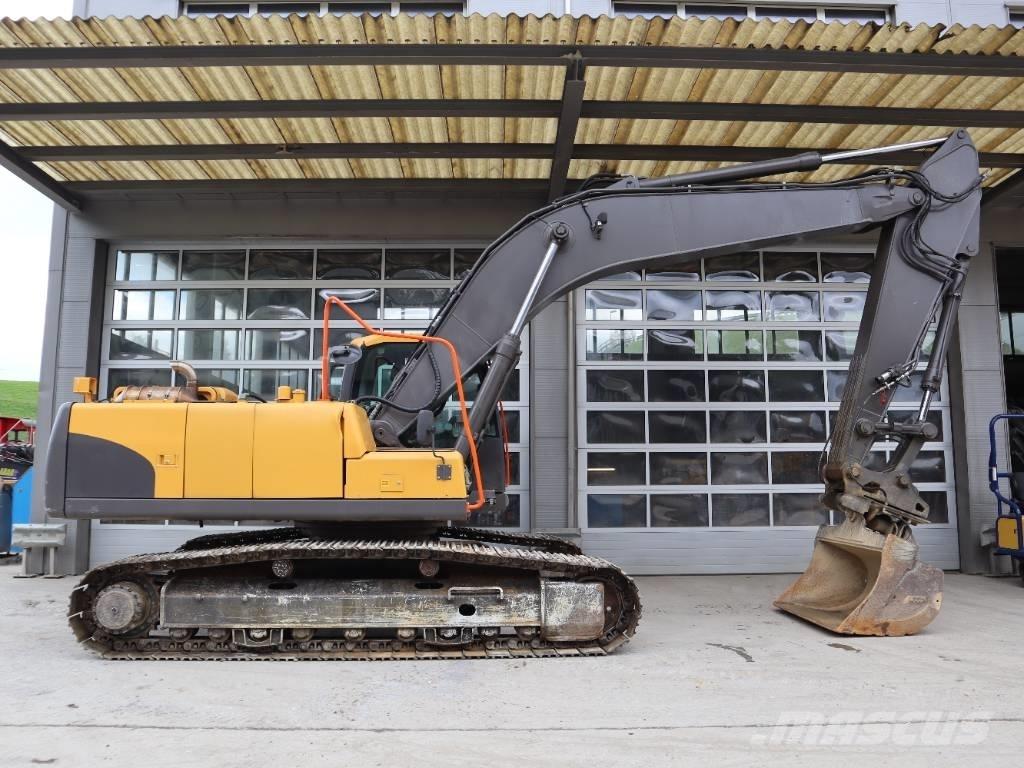 Volvo EC 240 C N L Telakaivukoneet