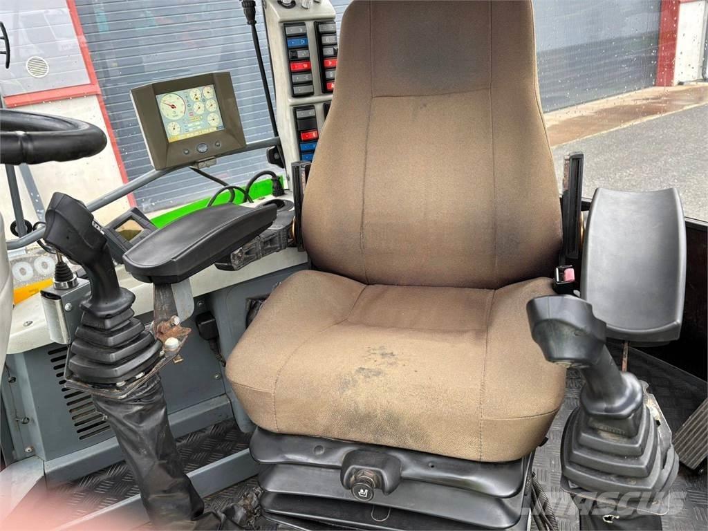 Lännen 8800E Kaivurikuormaajat
