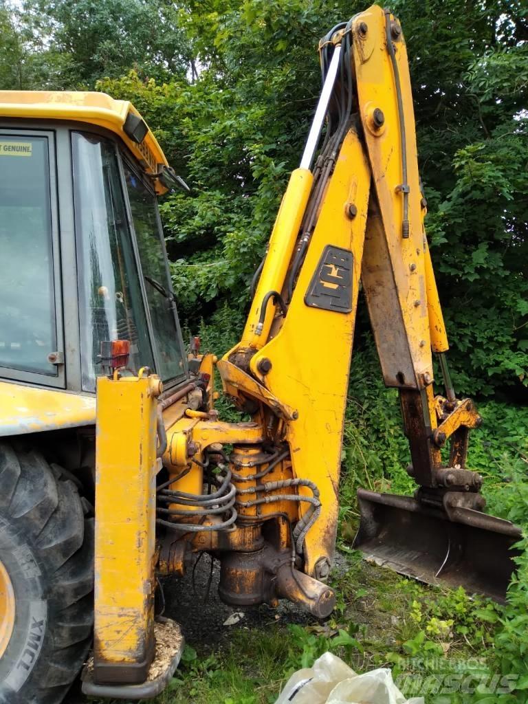 JCB 4 CX Kaivurikuormaajat
