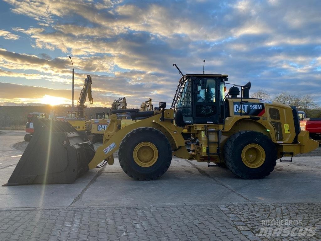 CAT 966 M Pyöräkuormaajat