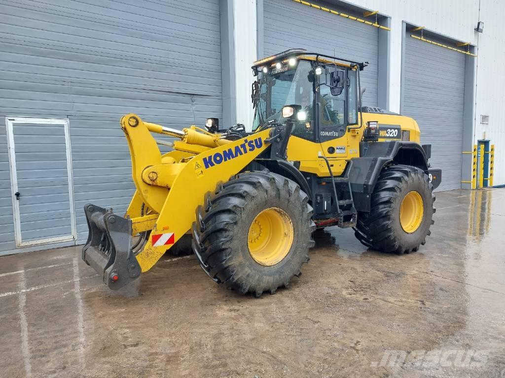 Komatsu WA320-8 Pyöräkuormaajat