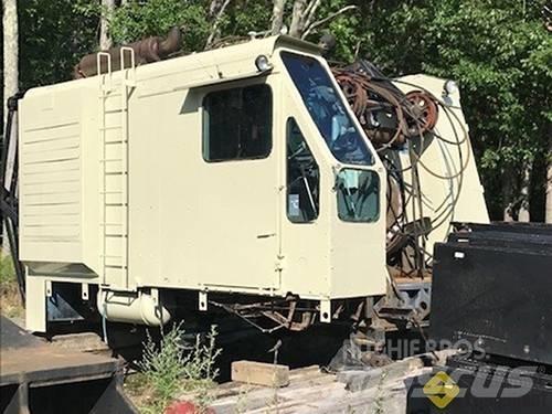 Manitowoc 3900 B Tela-alustaiset nosturit