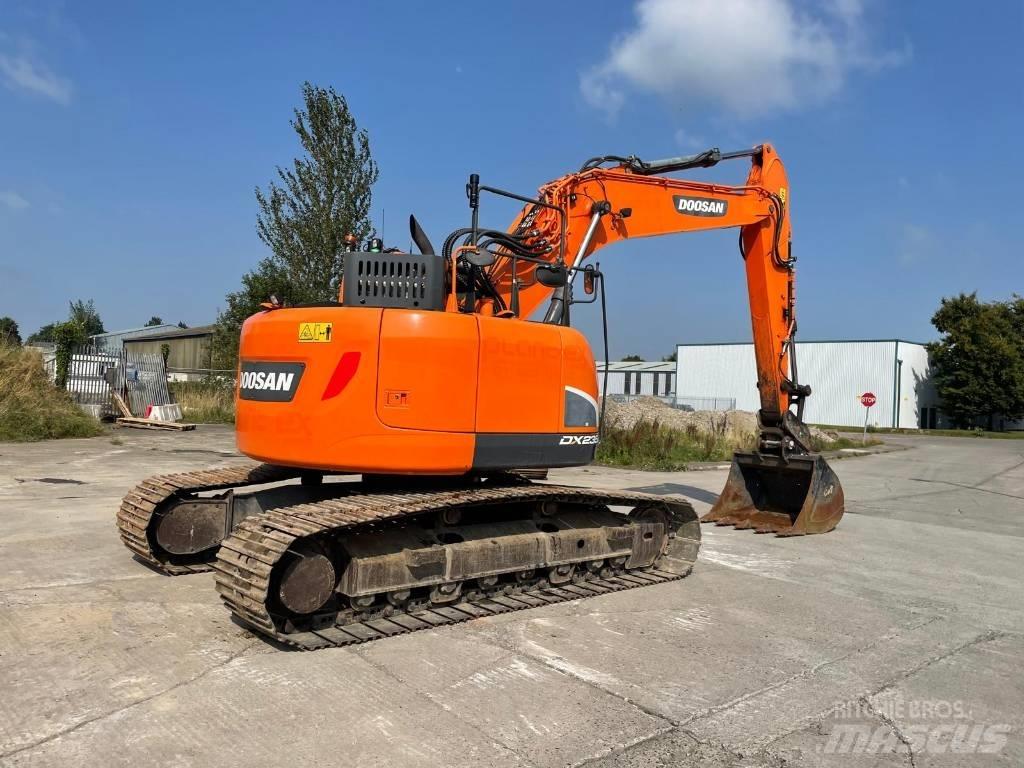Doosan DX 235 LCR-5 Telakaivukoneet