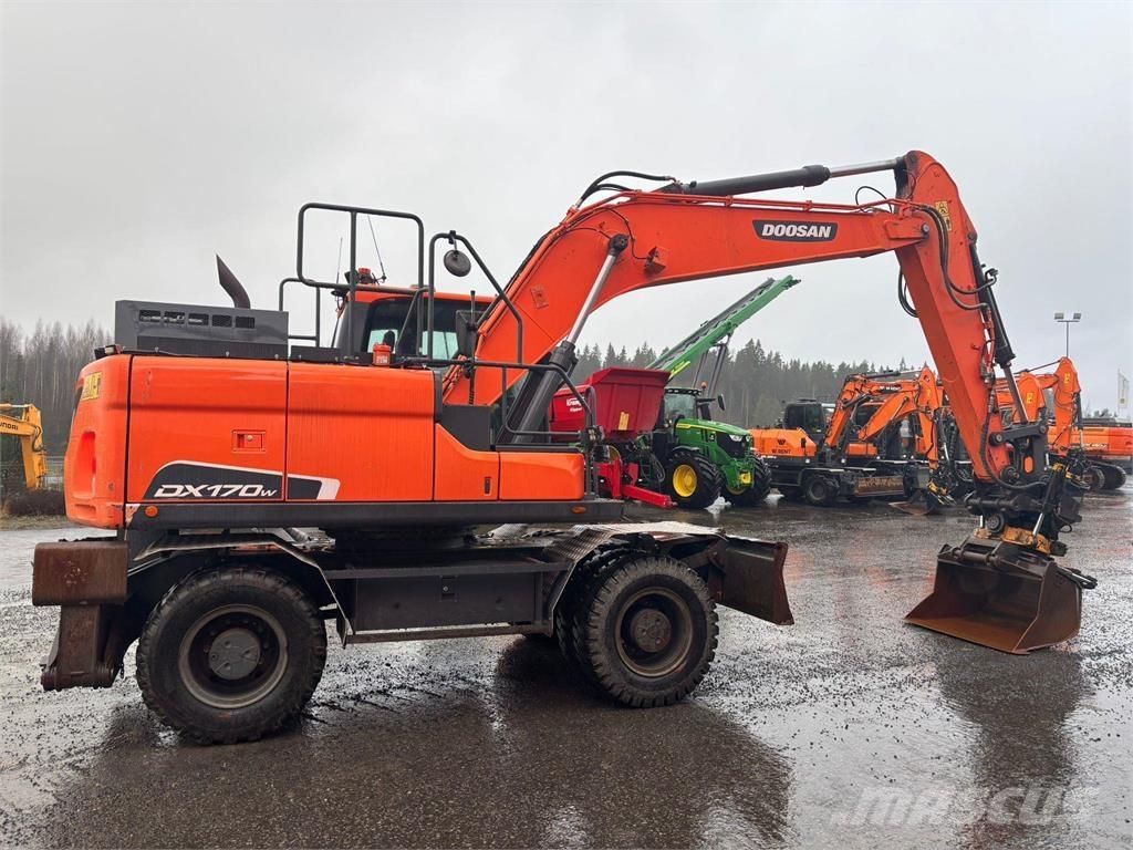Doosan DX170W-5 Pyöräkaivukoneet
