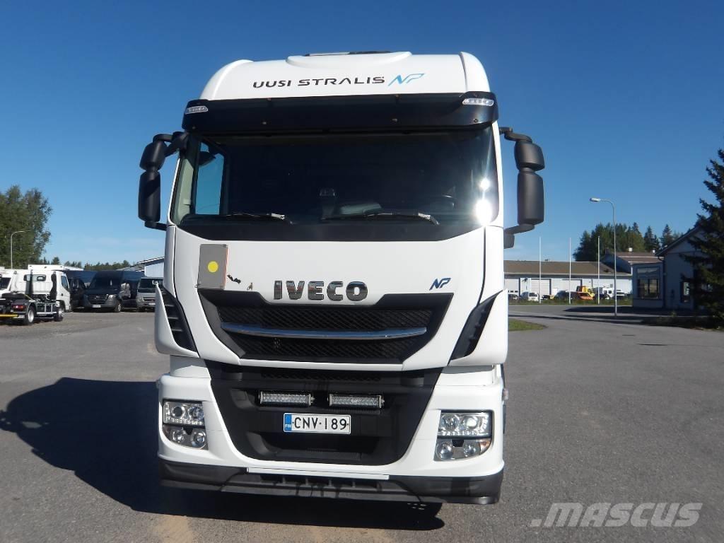 Iveco AS 440STX LNG Vetopöytäautot