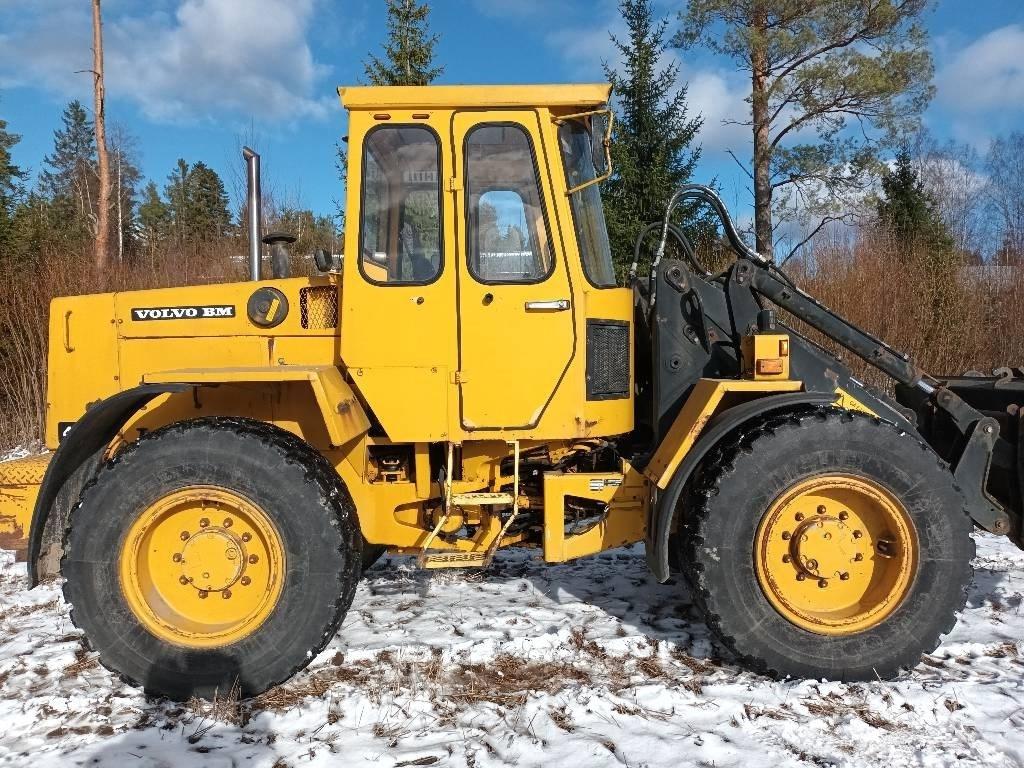Volvo BM 4200 Pyöräkuormaajat