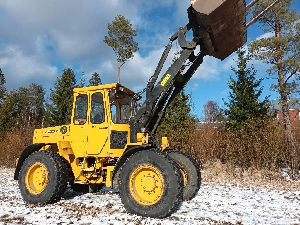 Volvo BM 4200 Pyöräkuormaajat