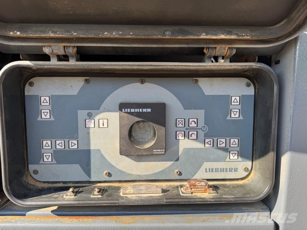 Liebherr LTM 1030-2 Mobiilinosturit