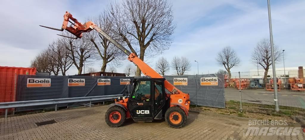 JCB 525-60 T4 F Kurottajat