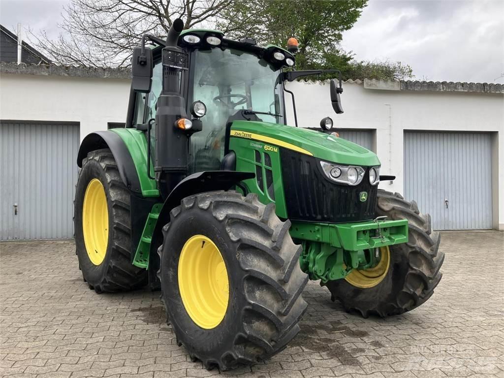 John Deere 6120M Traktorit
