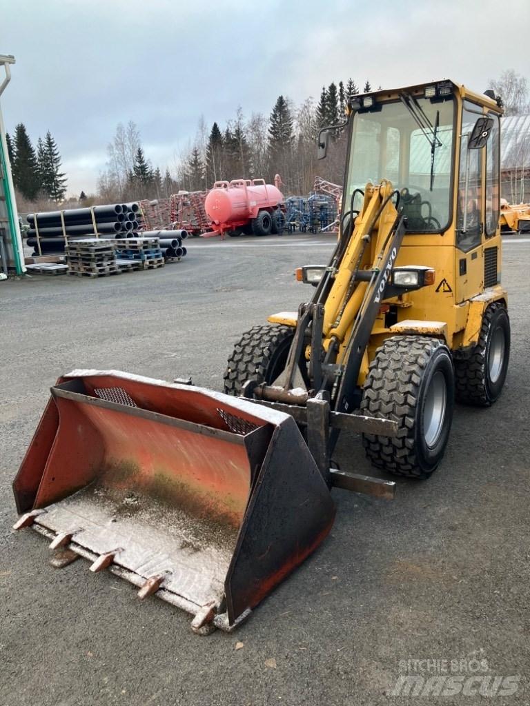 Volvo ZL 302 Pyöräkuormaajat