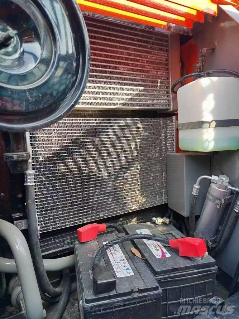 Hitachi ZX 120 Telakaivukoneet