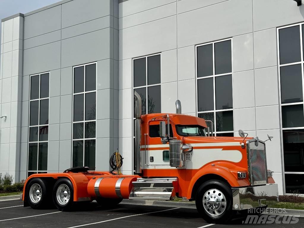 Kenworth W900 Vetopöytäautot