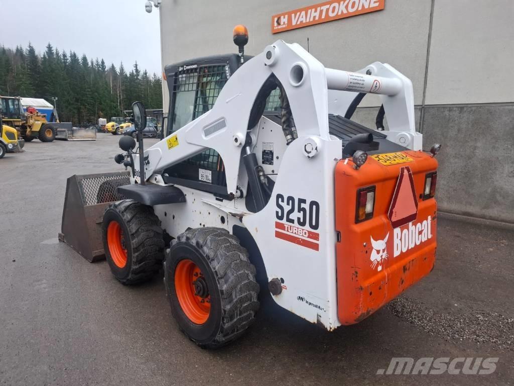 Bobcat S 250 Liukuohjatut kuormaajat