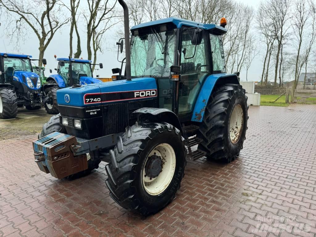 Ford 7740 Traktorit