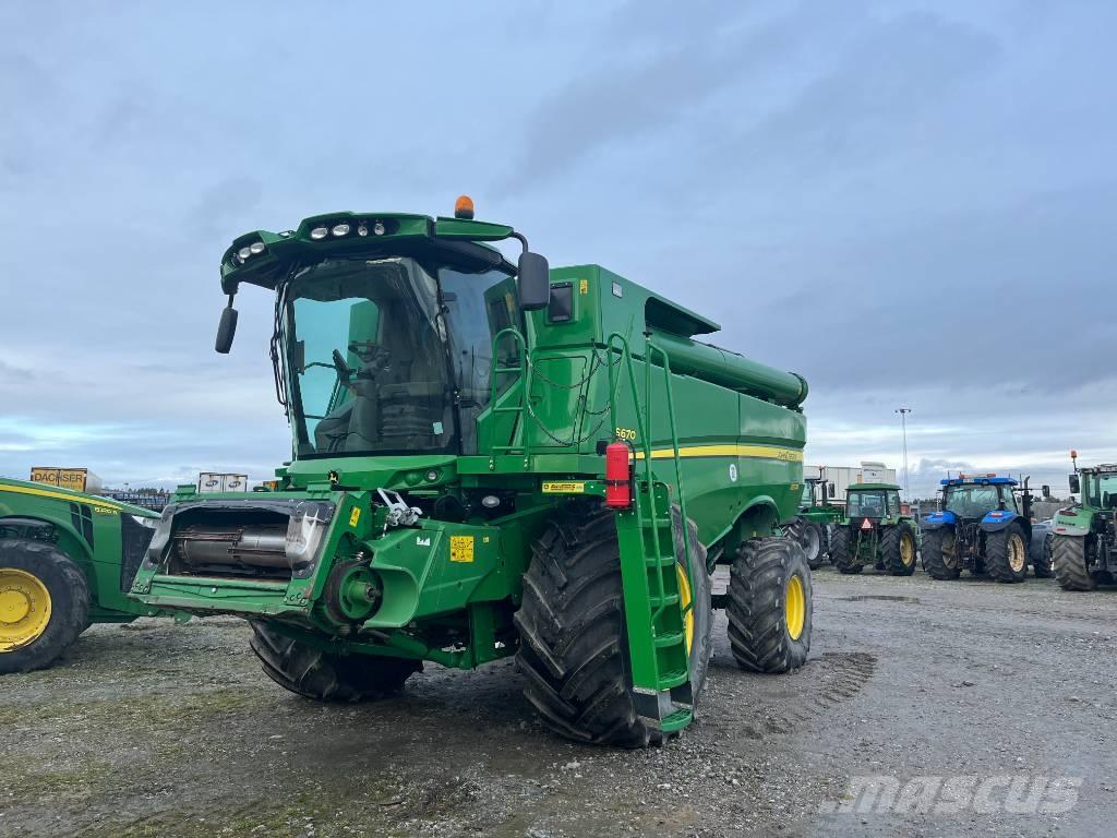 John Deere S 670 Leikkuupuimurit