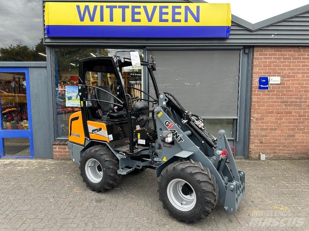 GiANT G2500HD Yleiskuormaajat
