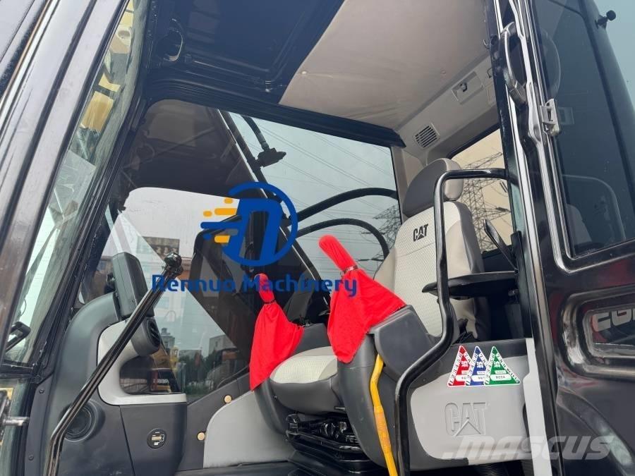 CAT 320D2 Telakaivukoneet