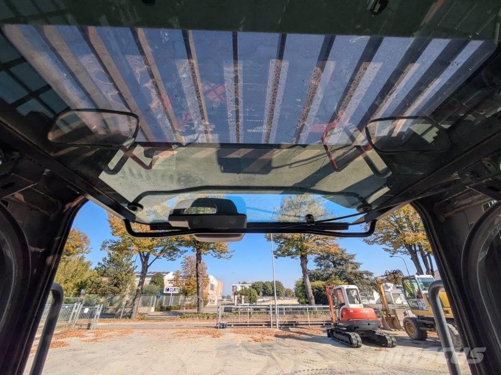 Takeuchi TL10v2 Liukuohjatut kuormaajat