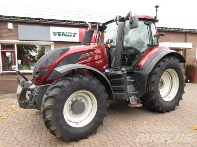 Valtra T154 VERSU Traktorit