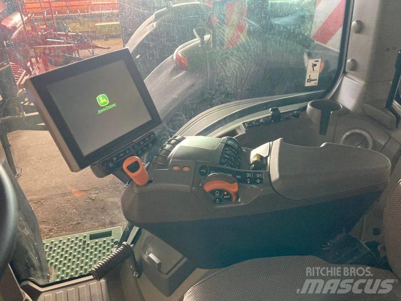 John Deere 8R370 Traktorit