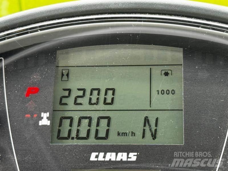 CLAAS AXION 870 Traktorit