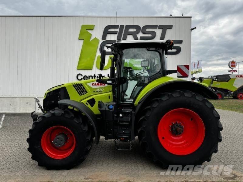 CLAAS AXION 870 Traktorit