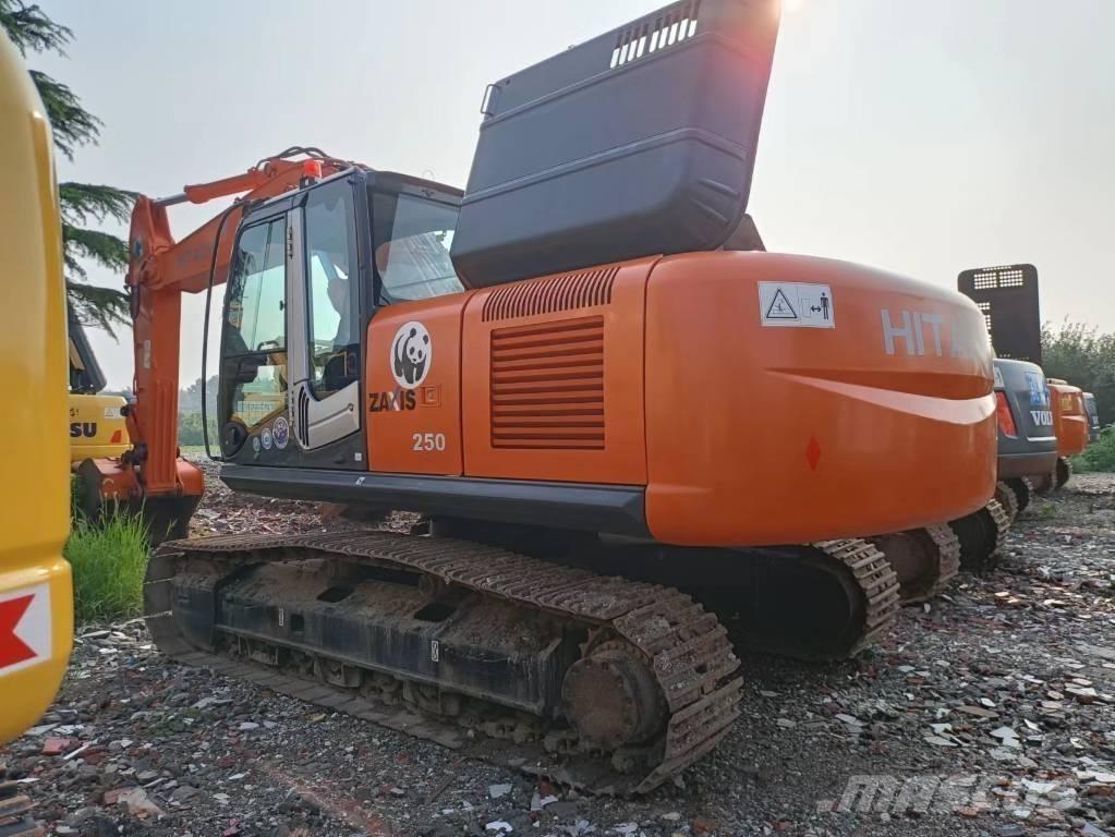 Hitachi ZX 250 LC Telakaivukoneet
