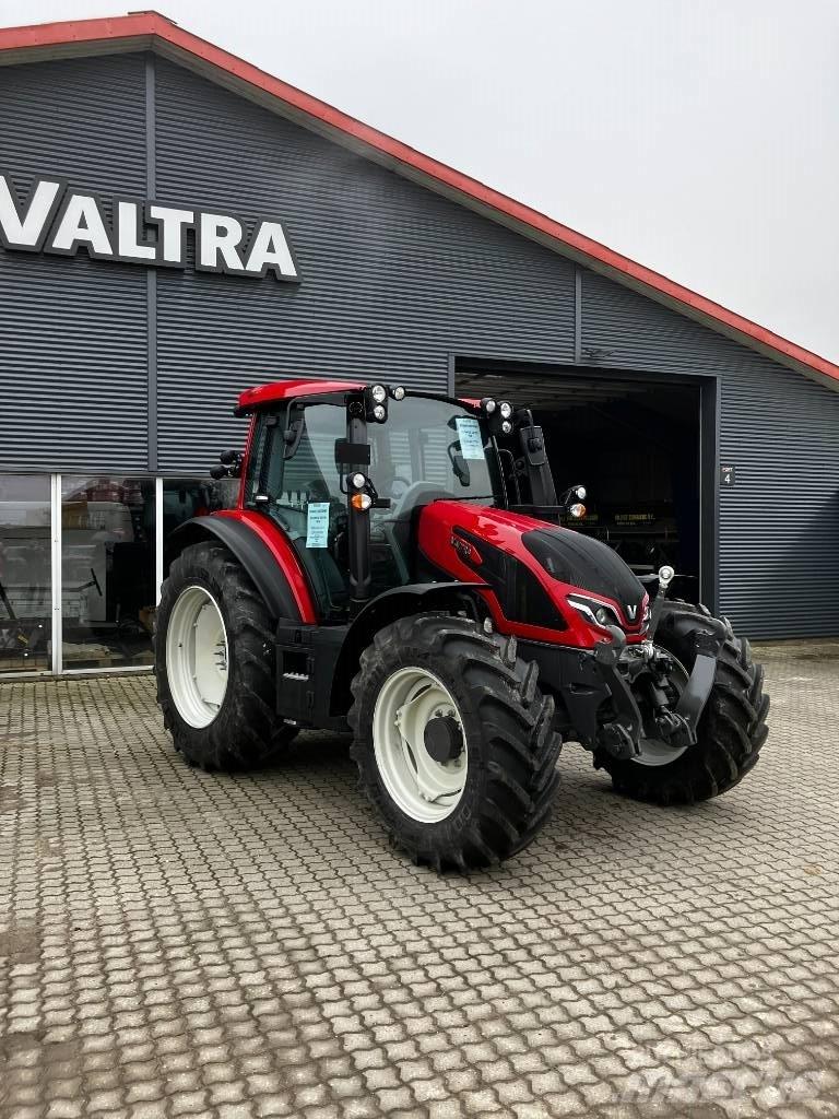 Valtra G135 Active Traktorit
