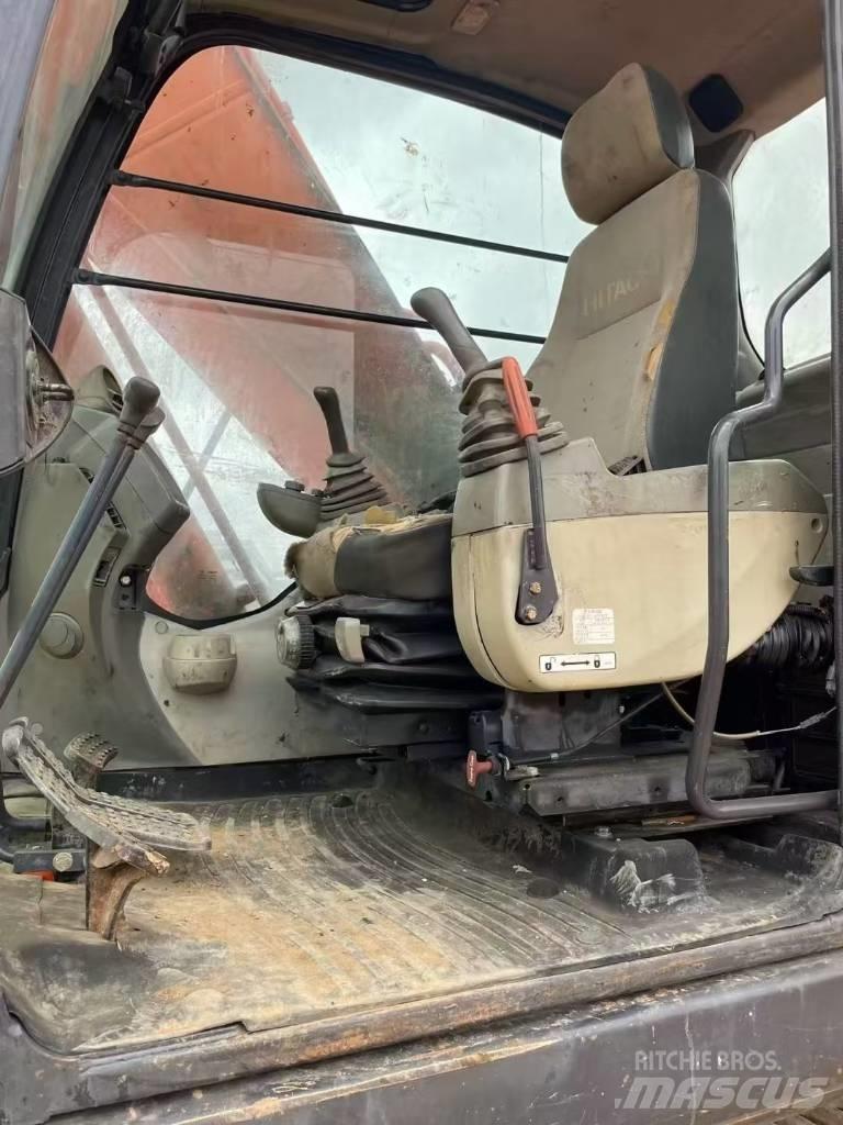 Hitachi ZX 200 Amfibio-kaivinkoneet