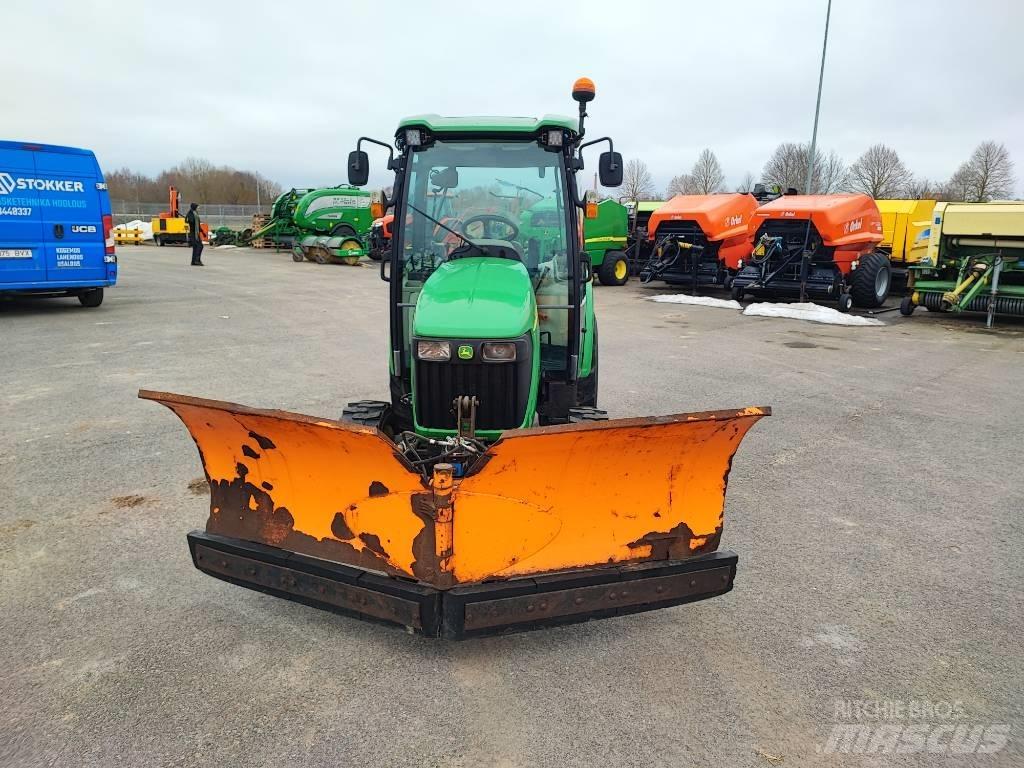 John Deere 3720 Taajamatraktorit
