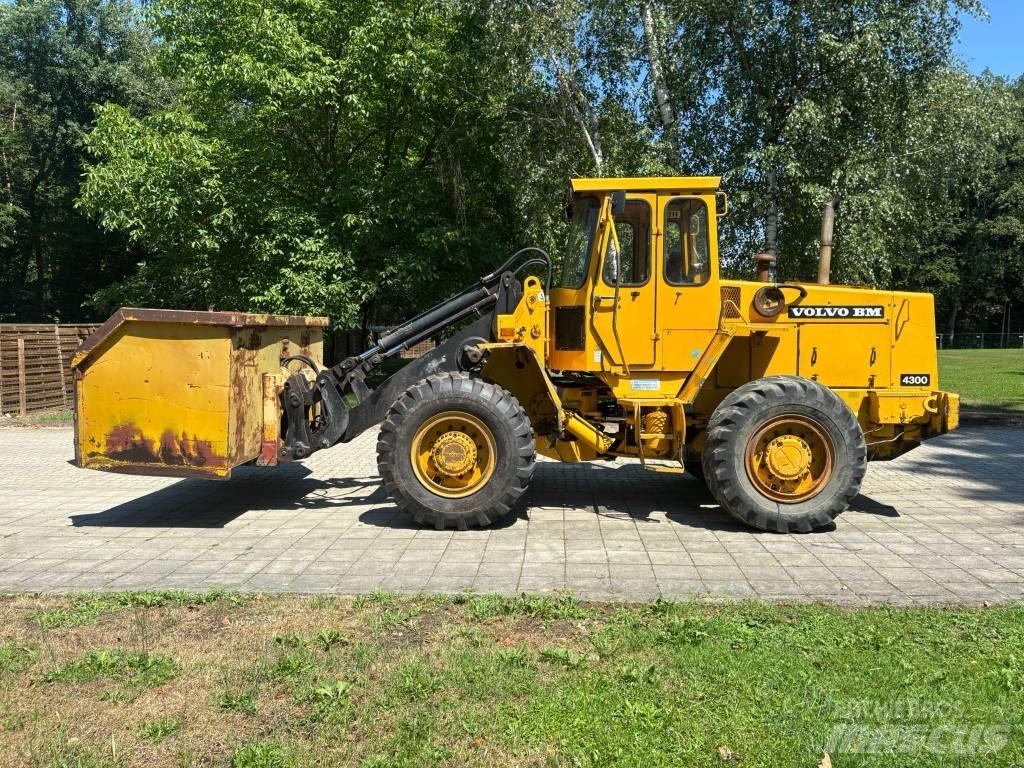 Volvo BM 4300 Pyöräkuormaajat