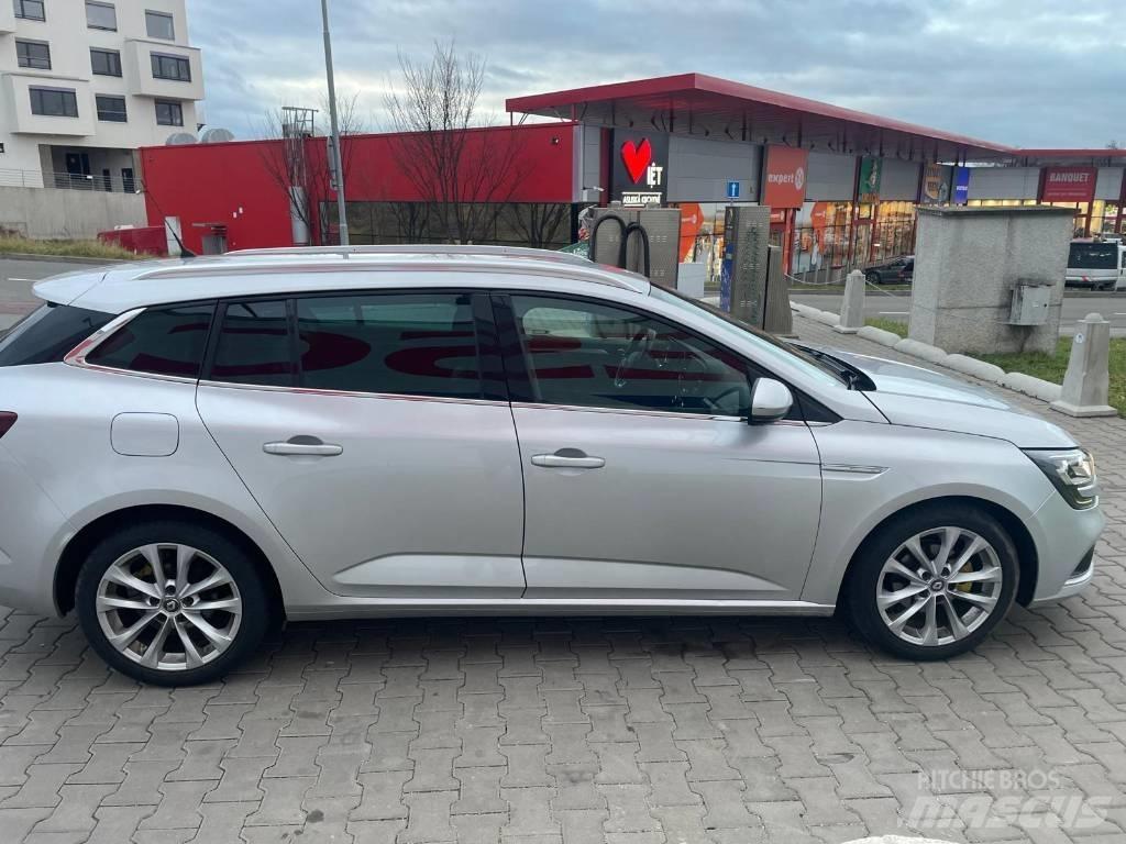 Renault Megane Henkilöautot