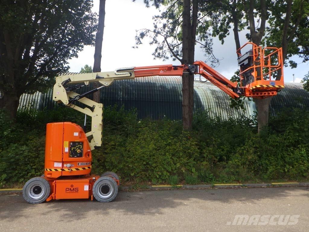 JLG E300AJP Kuukulkijat