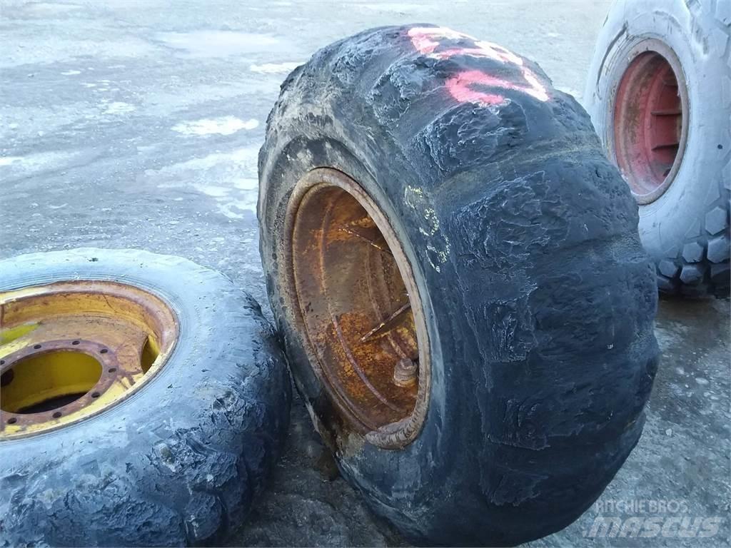 LS 17,5x25 Renkaat ja vanteet
