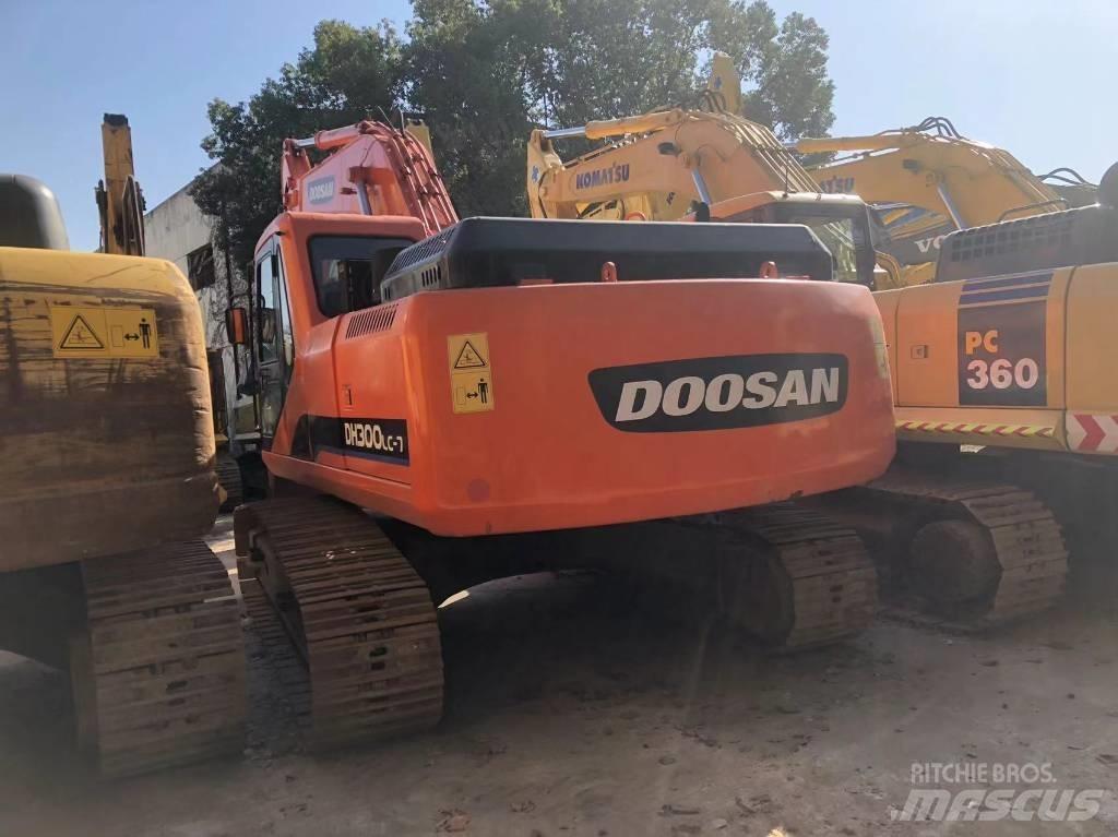 Doosan 225 LC Telakaivukoneet