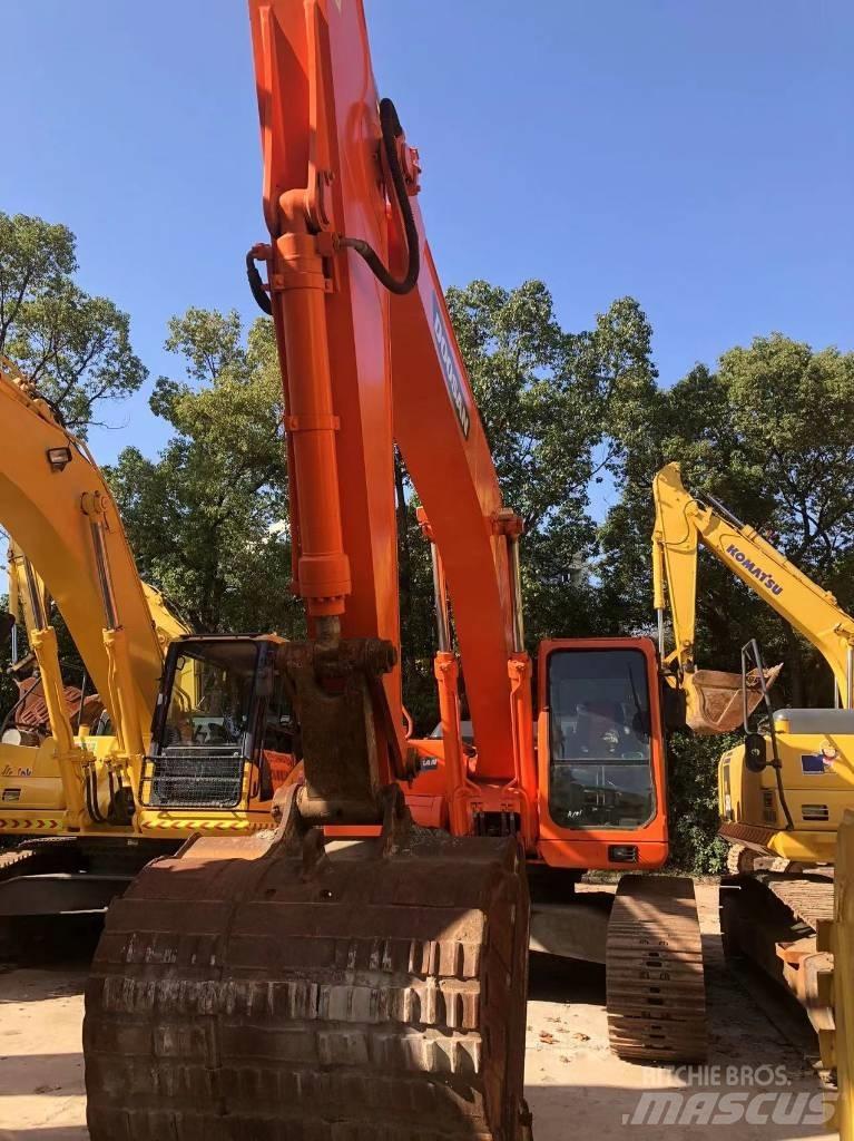 Doosan 225 LC Telakaivukoneet