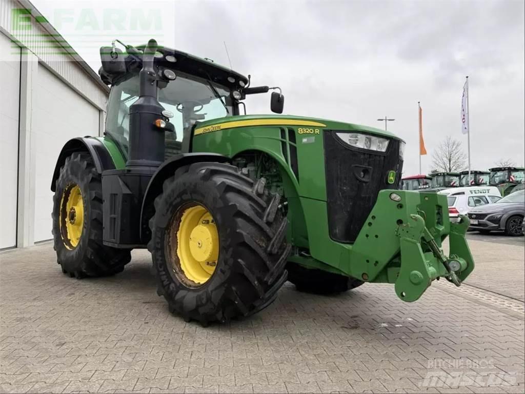John Deere 8320 r Traktorit