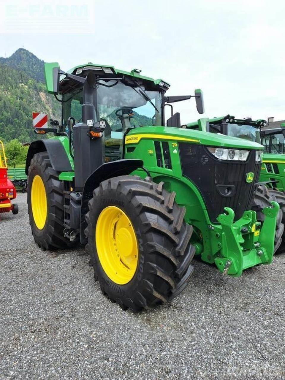 John Deere 7r 330 Traktorit