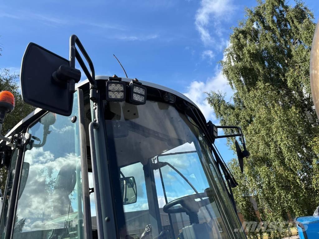 Lännen 8800 K Kaivurikuormaajat