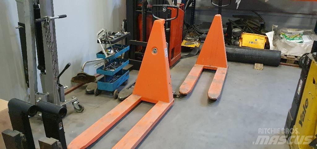 BT HHL100 Pumppukärryt