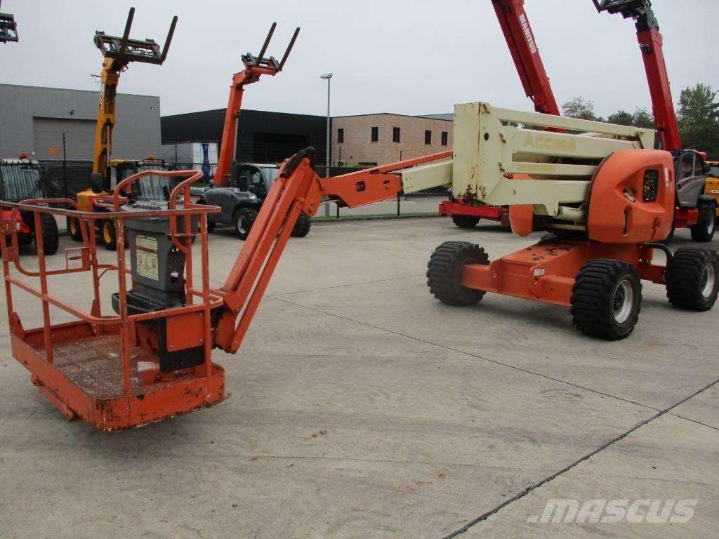 JLG 510 AJ  (557) Pienikokoiset itseliikkuvat puominostimet