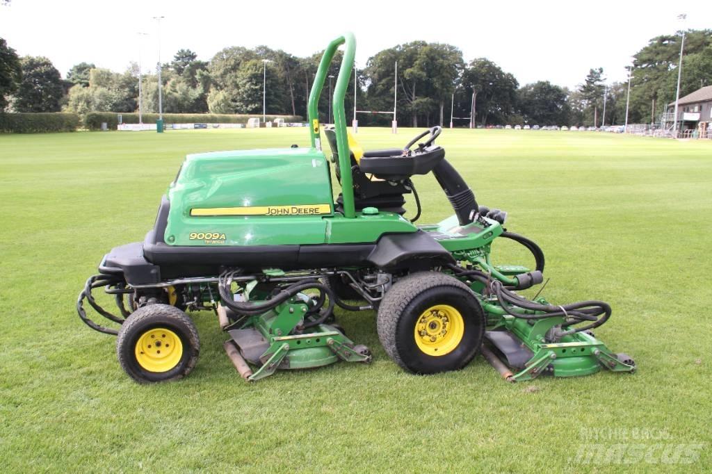 John Deere 9009A Päältäajettavat ruohonleikkurit