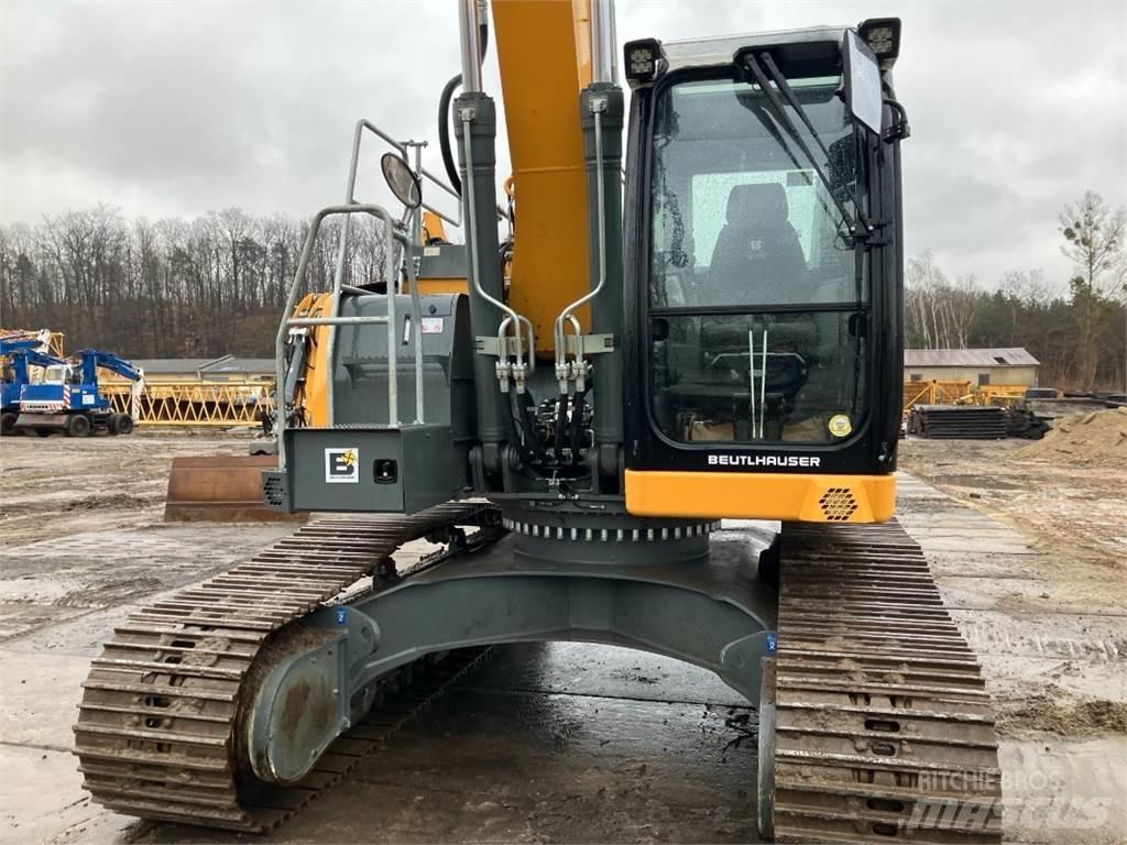 Liebherr R924 Telakaivukoneet