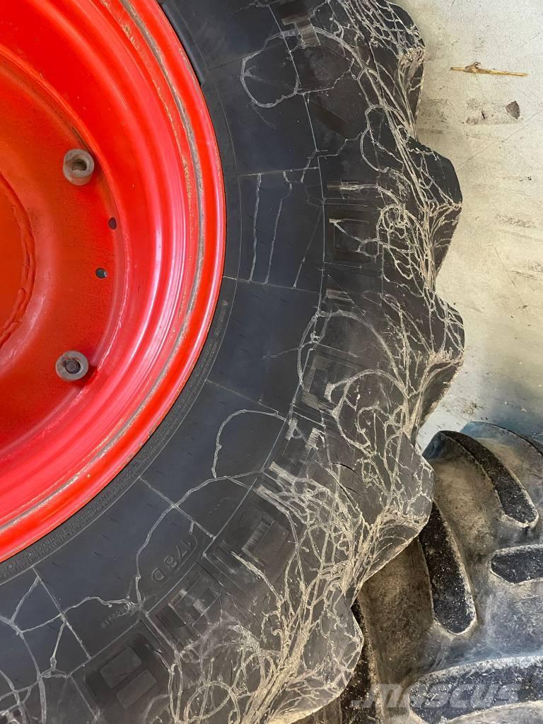 Michelin 710/85R38 Renkaat ja vanteet