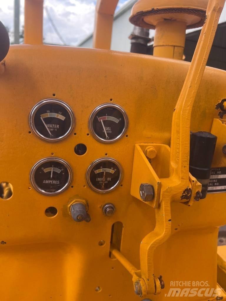 Allis Chalmers HD6B Telaketjupuskutraktorit