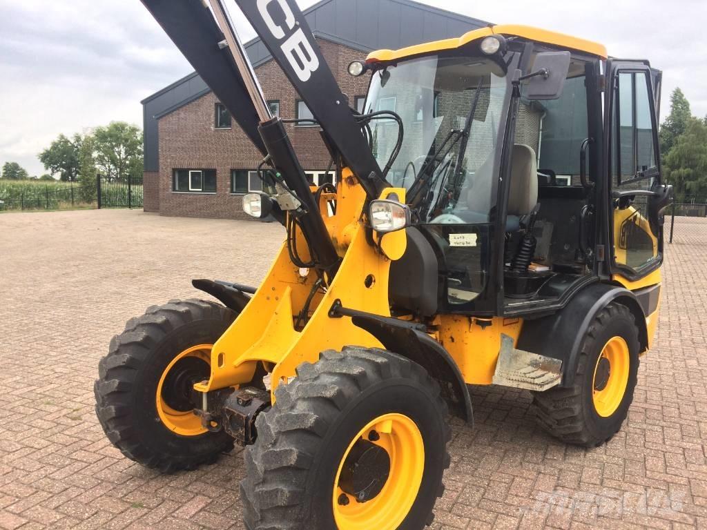 JCB 406 Pyöräkuormaajat