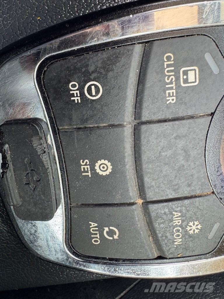 Hyundai HX140 LC Telakaivukoneet